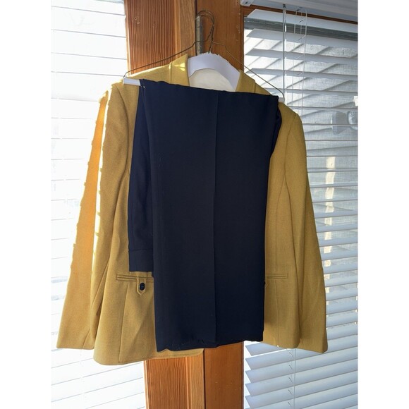 Tahari Arthur S. Levine Pants and Jacket 2pc Women’s Suit Size 24W Office Wear - Picture 1 of 11